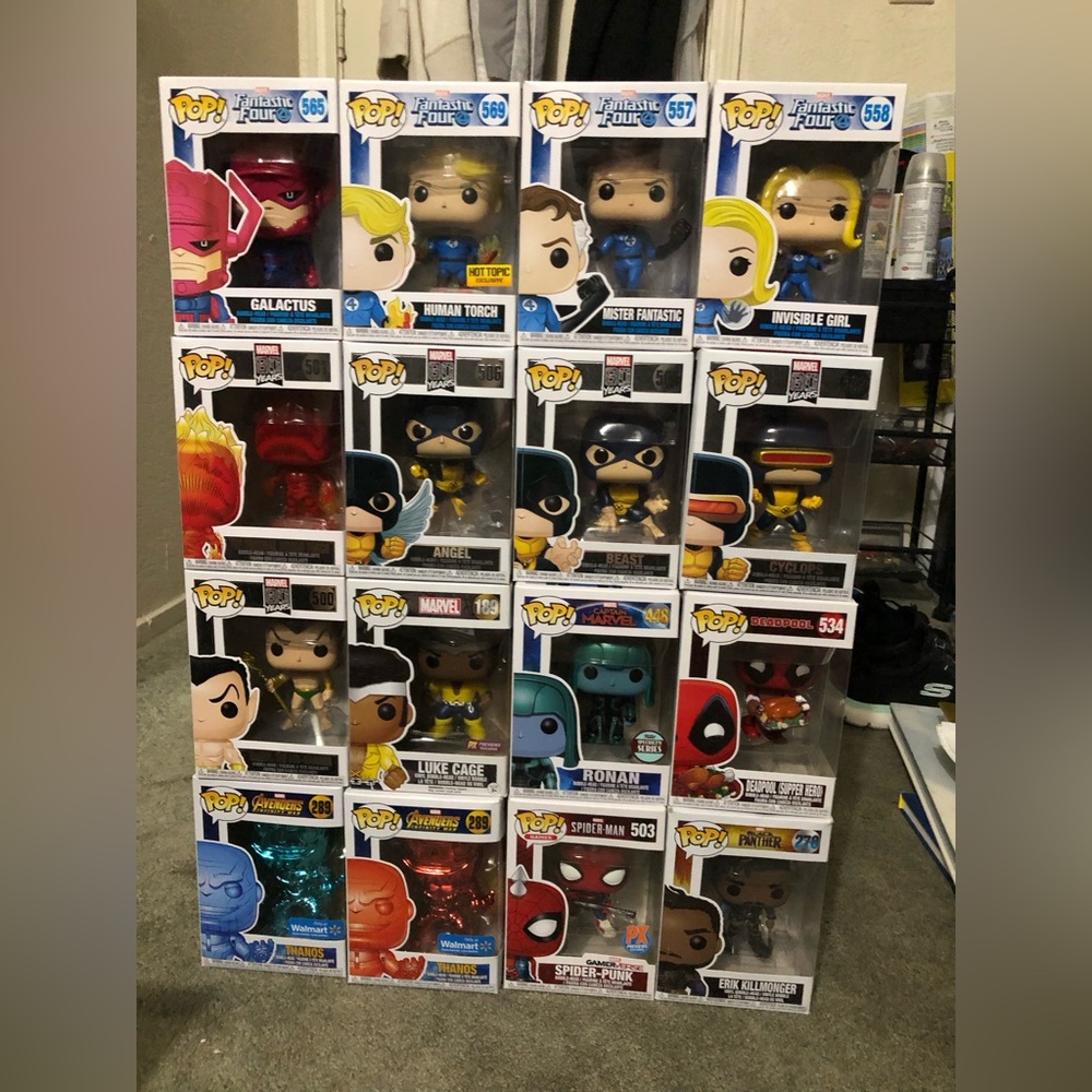 16 Marvel Funko Lot